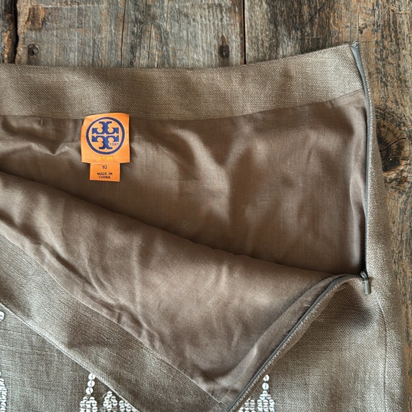 Tory Burch Tan Silver Sequin Pencil Skirt Size 10 - Picture 4 of 13